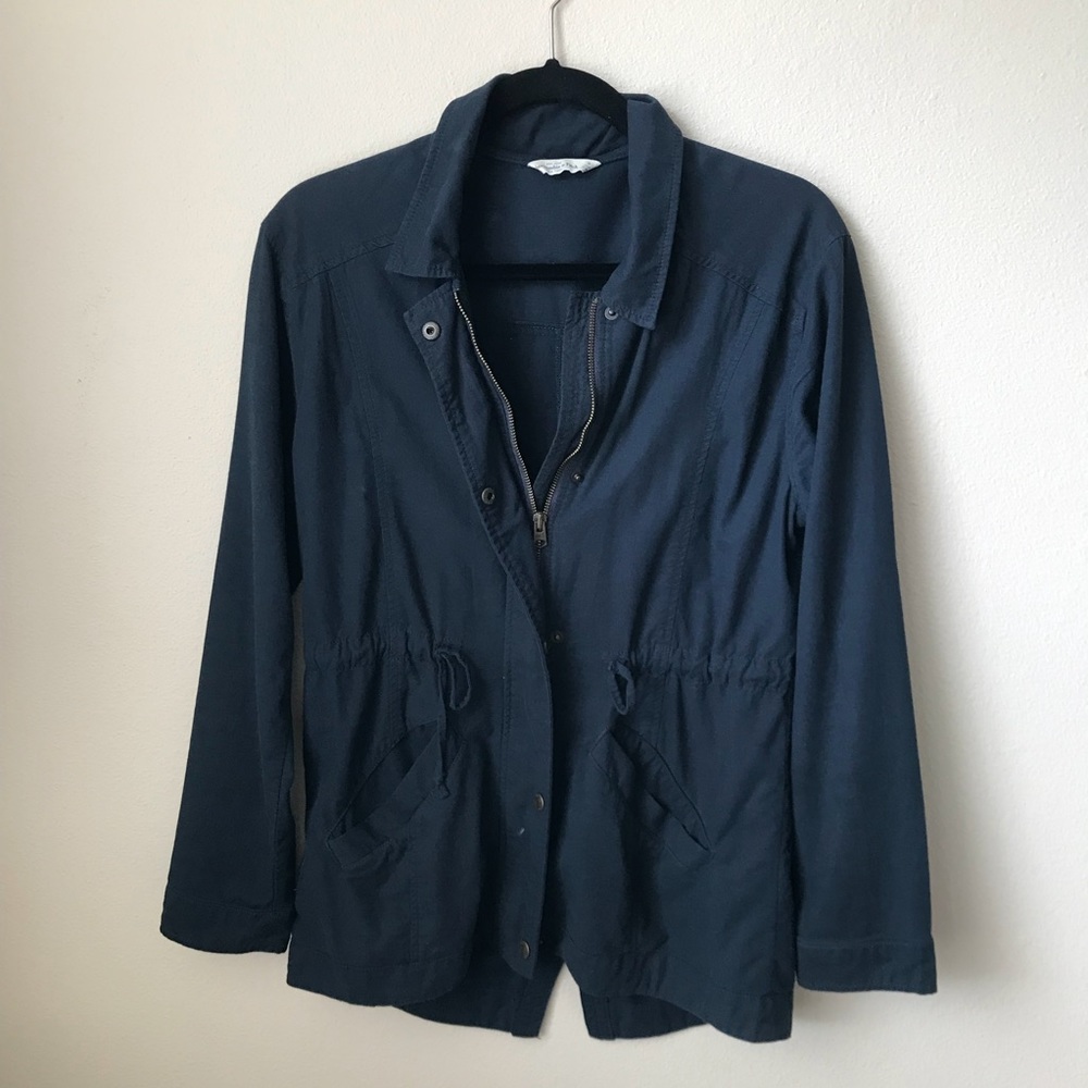 Abercrombie & Fitch navy light weight jacket